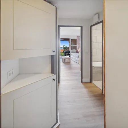 Cap Esterel Magnifique Vue Avec Parking Et Piscine Апартаменти *