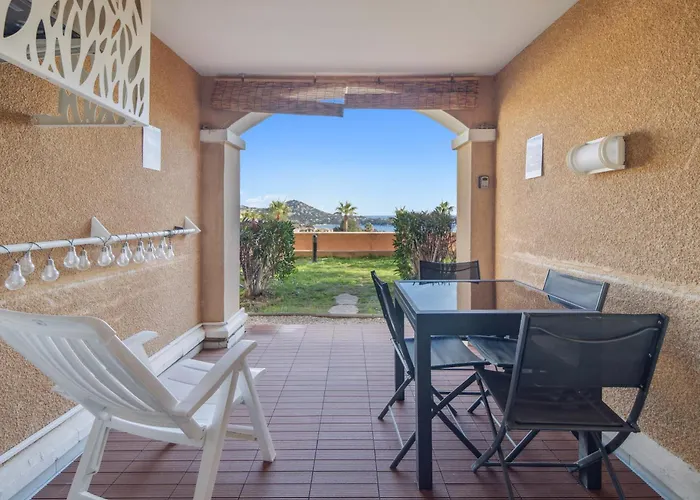 Cap Estérel Magnifique Vue Avec Parking Et Piscine Apartamento *