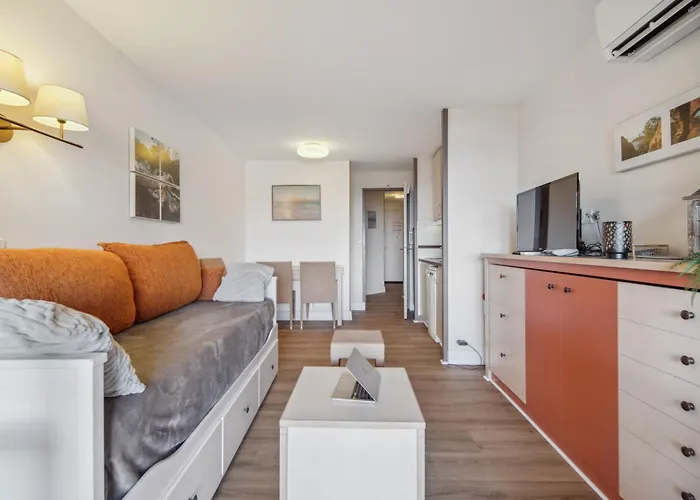 Cap Esterel Magnifique Vue Avec Parking Et Piscine